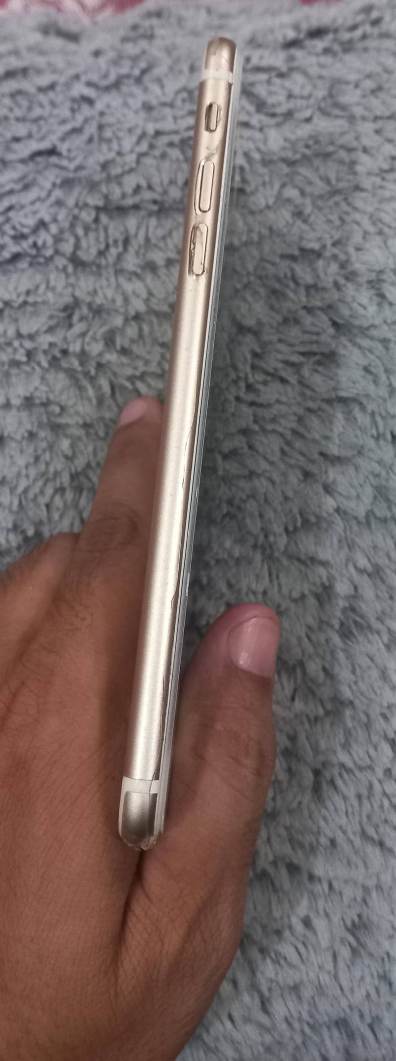Apple iPhone 7 4