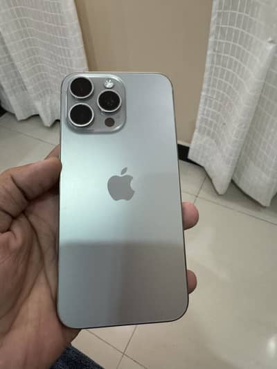 Apple iPhone 15 Pro Max