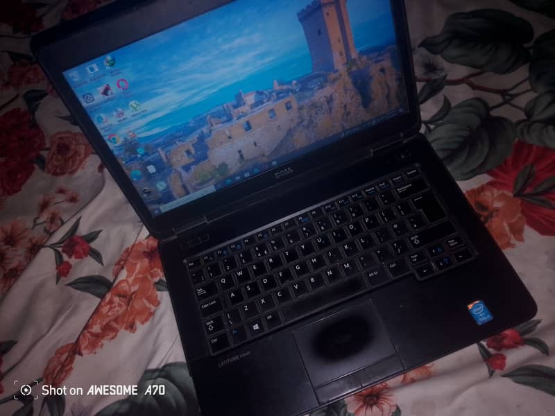 Dell latitude E5440 0