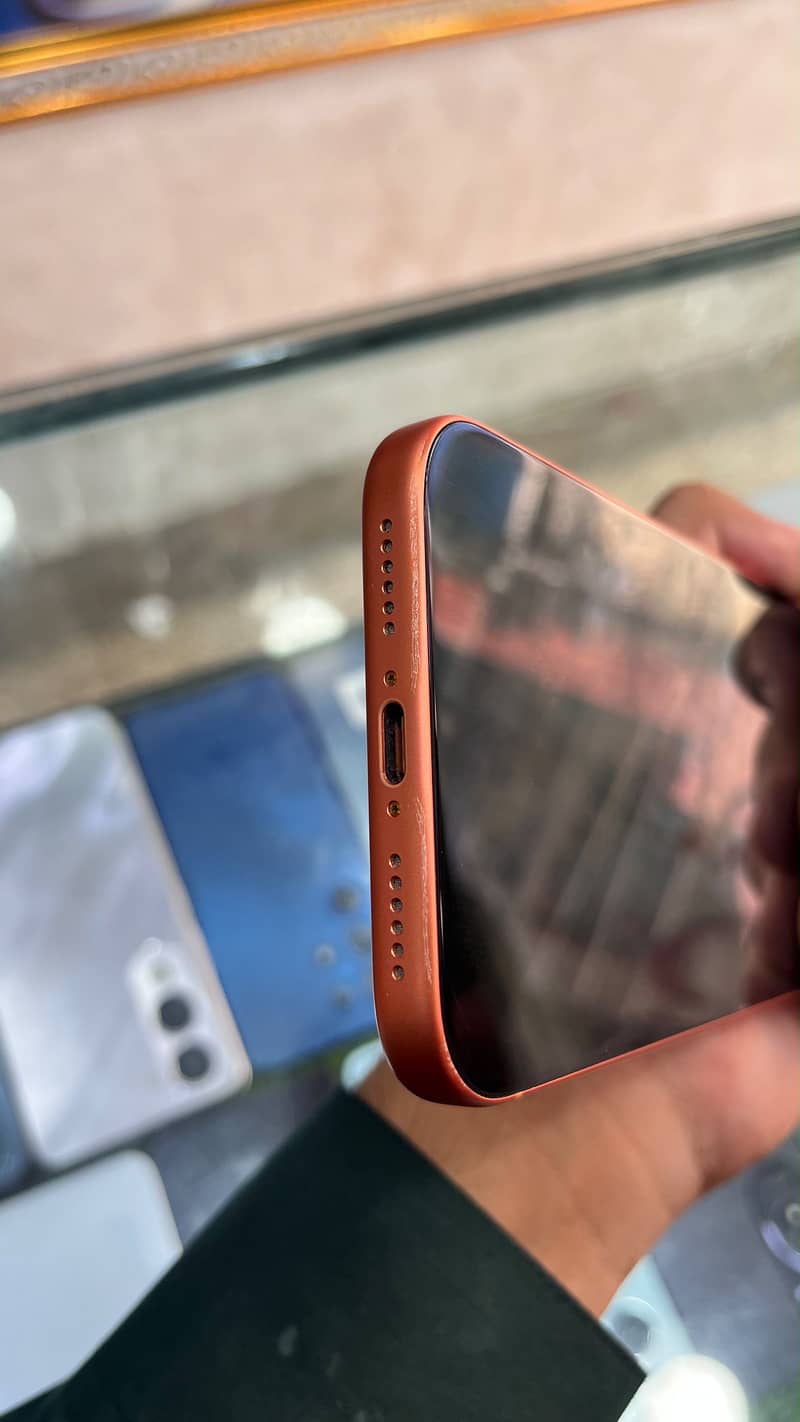 Apple iPhone 17 Pro Max 5