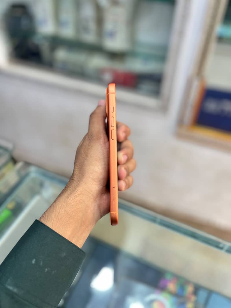 Apple iPhone 17 Pro Max 7