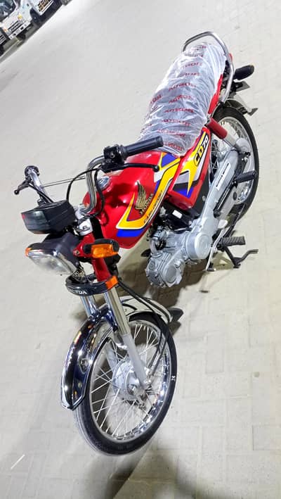 Honda CD-70 2026 model Karachi num 1st owner Genuine seald pack cond