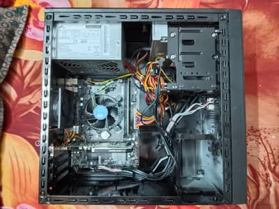 Core I5 7 8gb DDR4 128ssd 500 hhd 2gb Nvidia Quadro k620