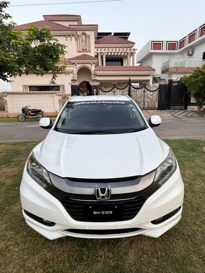 Honda Vezel 2020 Model Z Sensing Top the of line variant