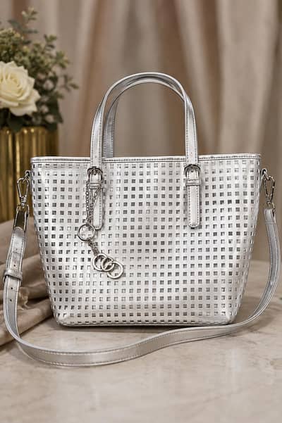 boht hi piya hand bag hy
