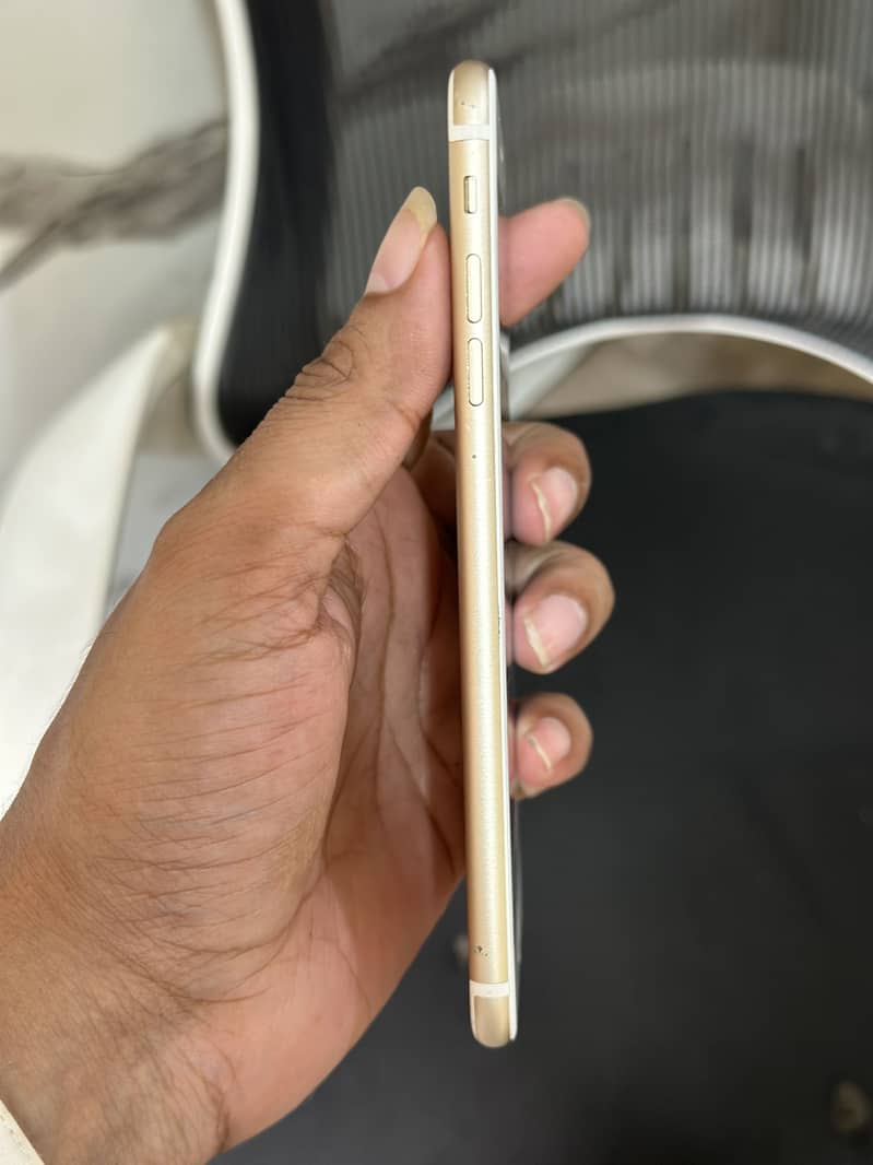 IPhone 7 Plus 2 month sim time 2
