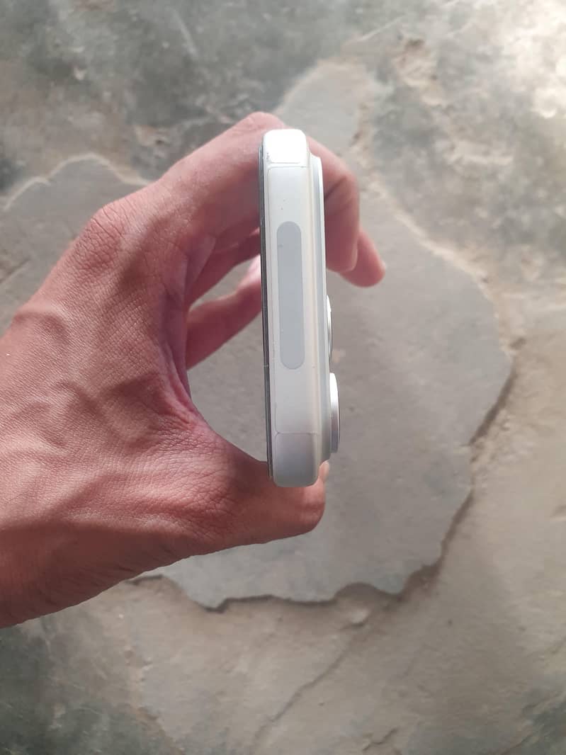 Apple iPhone 17 Pro 4