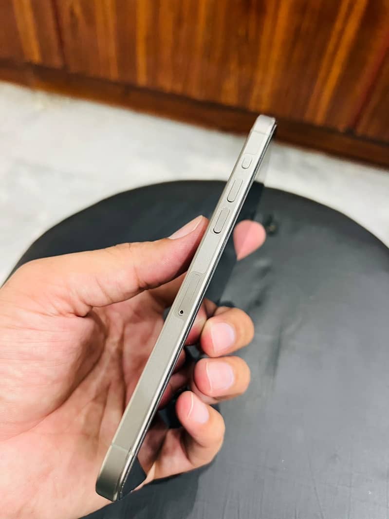 Iphone 15 Pro Max (0302-7748197) 3