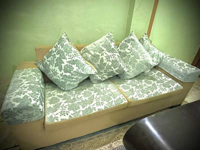 Sofa Set, Double Bed, Almari, Wardrobe, Dining Table,Used Furniture