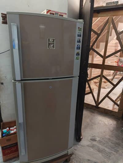 Dawlance Refrigerator – Excellent Working Condition