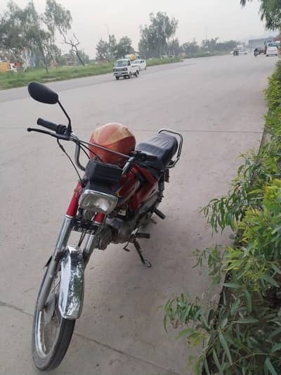 70 Bike for sale is very good condition  That's is used in only sector