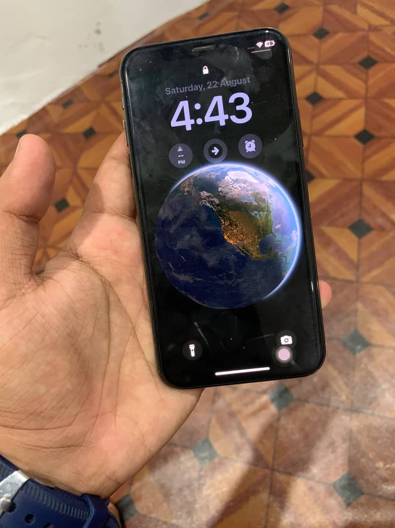 Apple iPhone XS 0