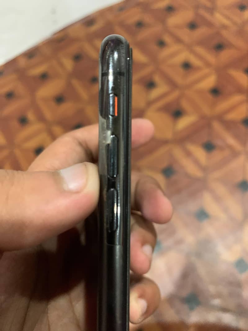 Apple iPhone XS 3
