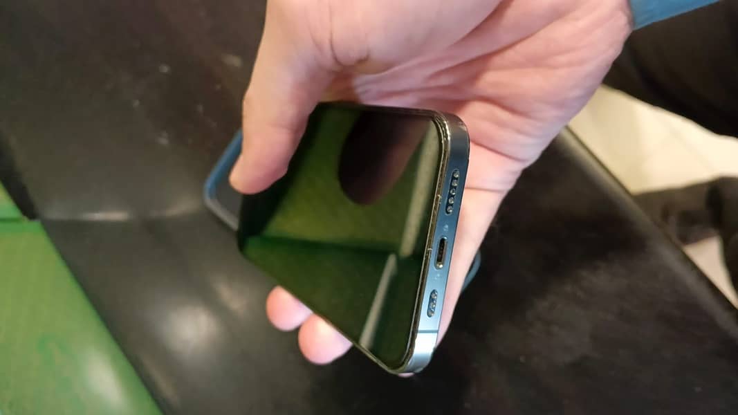 Apple iPhone 12 Pro 3