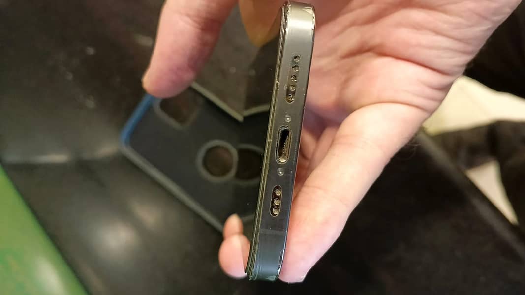 Apple iPhone 12 Pro 5