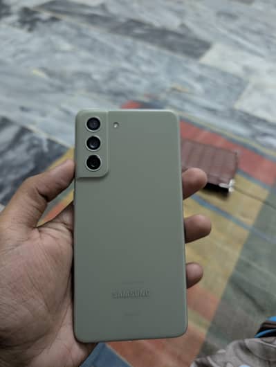Samsung Mobile S21 FE