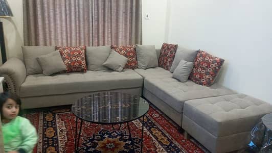 K shape seven seater