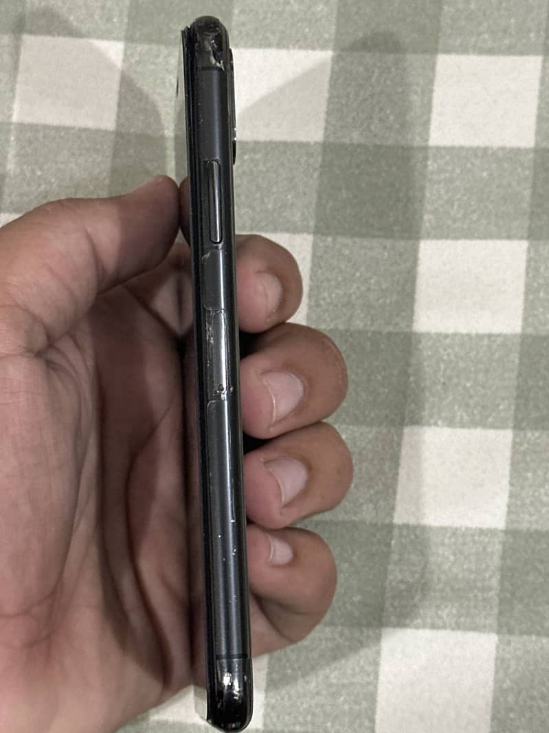 Apple iPhone X 2