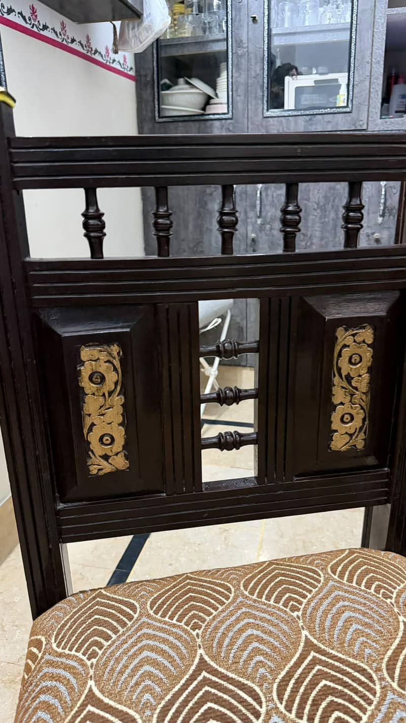 Dining Table 7