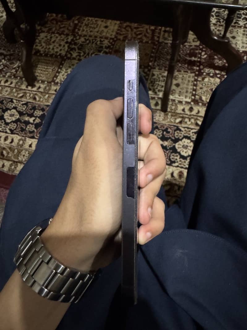 Apple iPhone 14 Pro Max 3