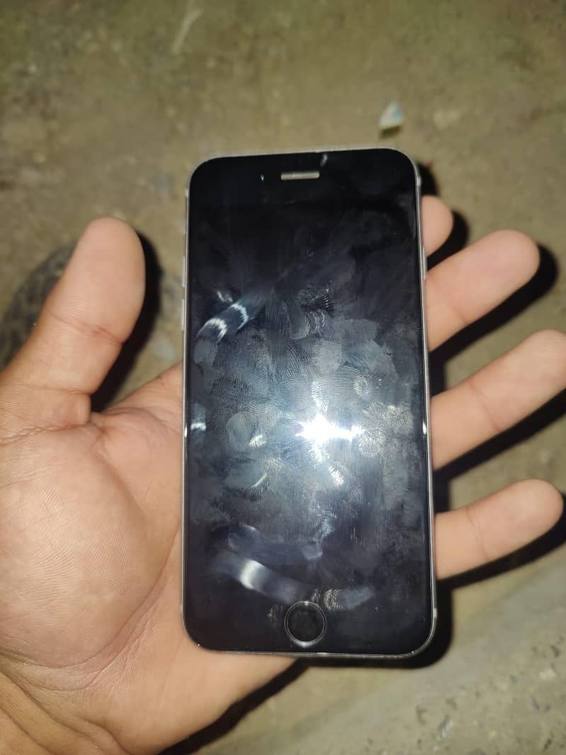 Apple iPhone 6S 2