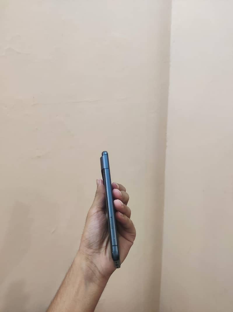 Google Pixel 8 2