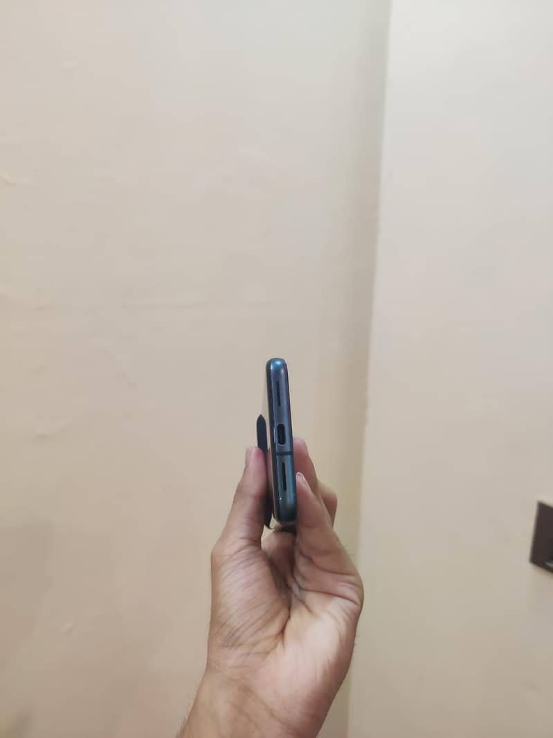 Google Pixel 8 3