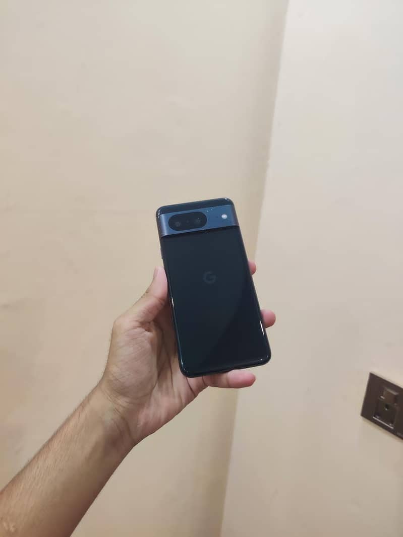 Google Pixel 8 7