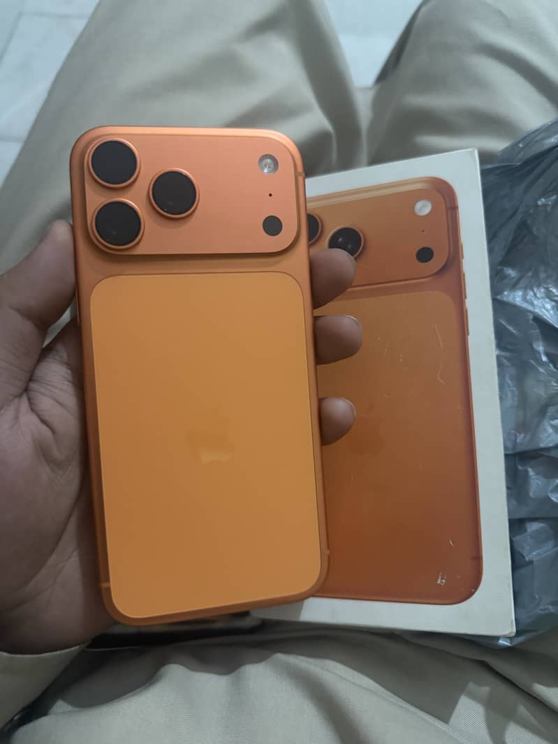 Apple iPhone 17 Pro Max 4