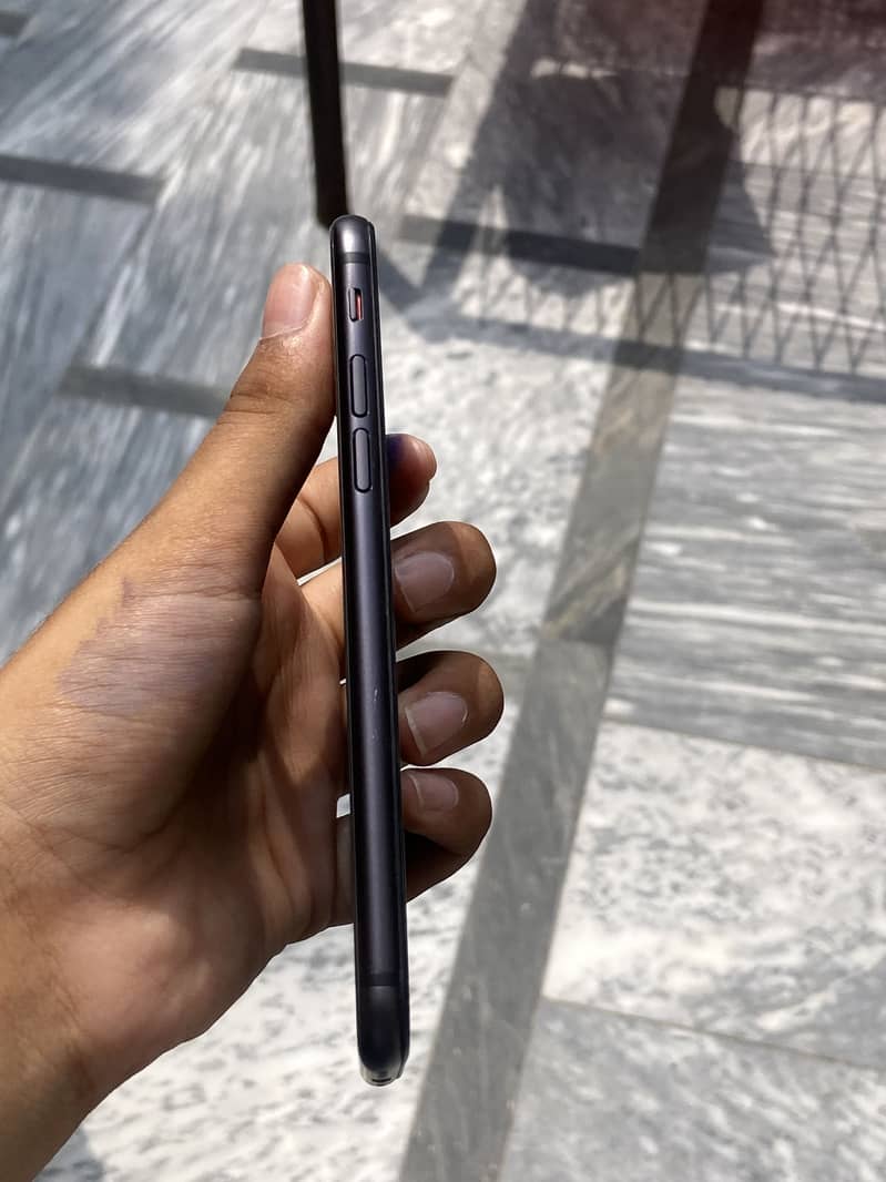 Apple iPhone 8 2