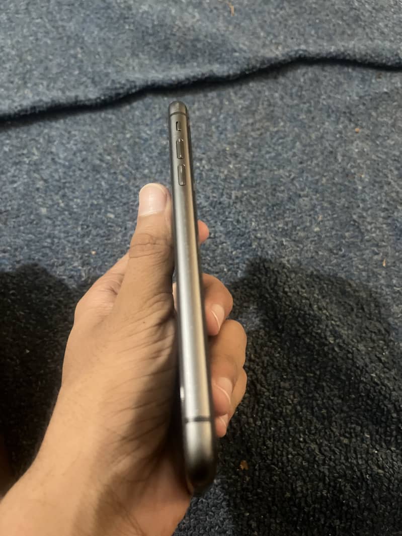 Apple iPhone 11 3