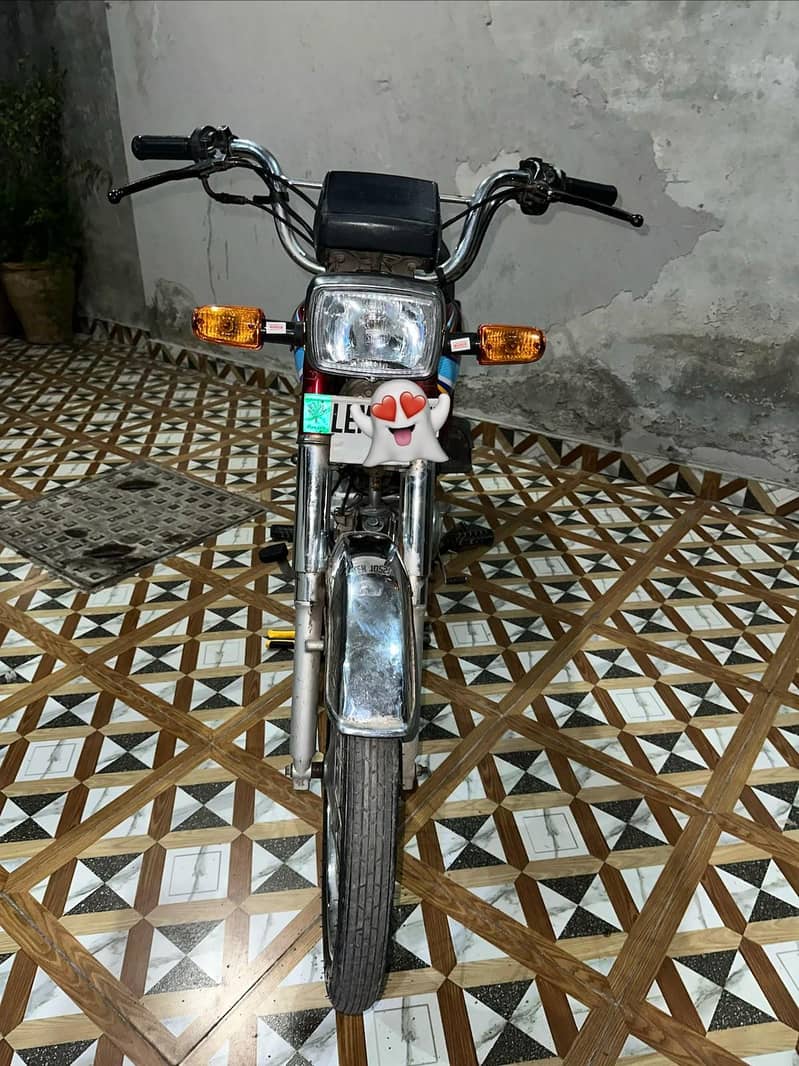 Honda CD70 0