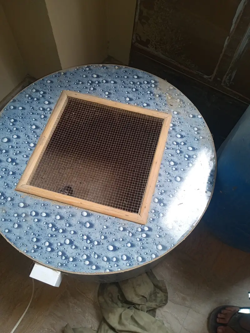 Brooder Machine – Slightly Used — photo 2