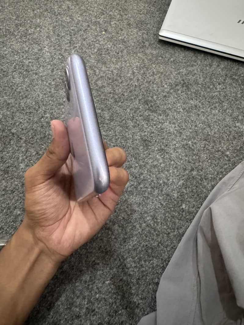 Apple iPhone 11 2