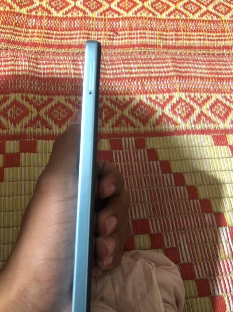 Tecno Spark Go 2