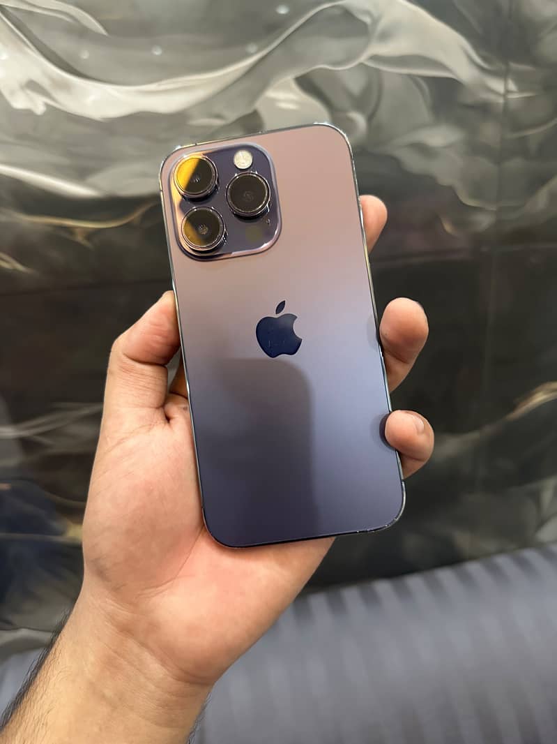 Apple iPhone 14 Pro 1