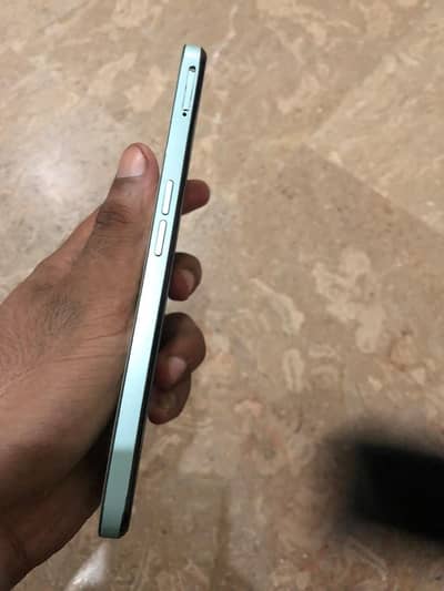 Realme C35