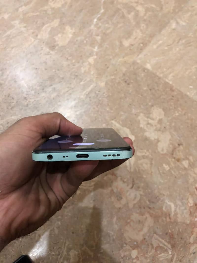 Realme C35 1