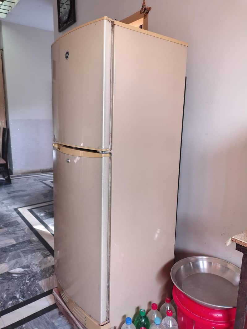 Pel Refrigerator 0