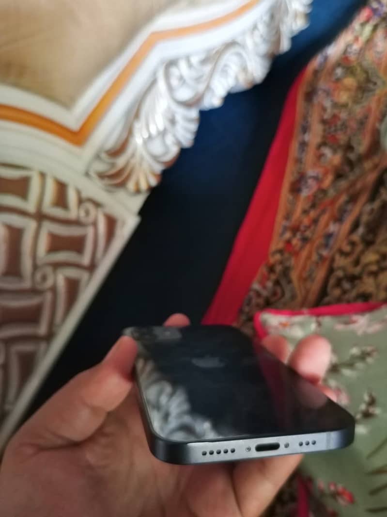 Apple iPhone 12 7