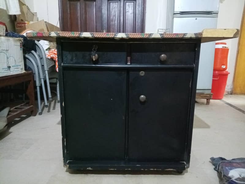 Iron Table 0