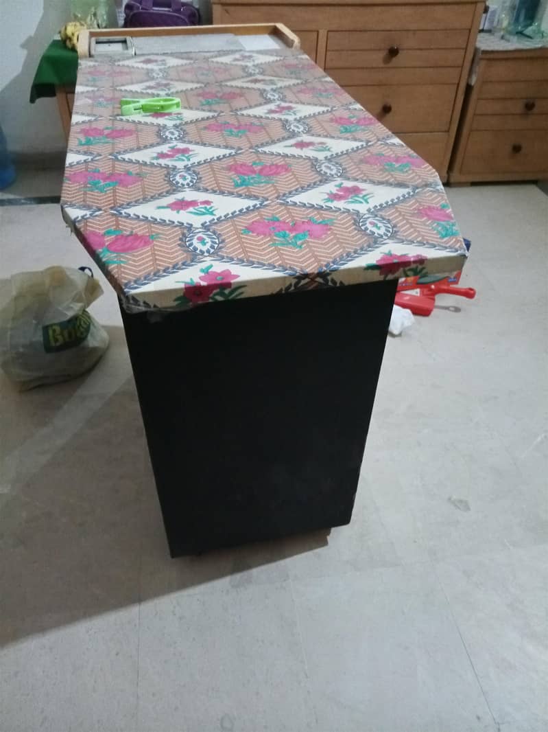 Iron Table 1