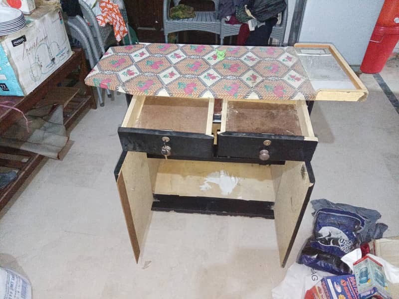 Iron Table 4