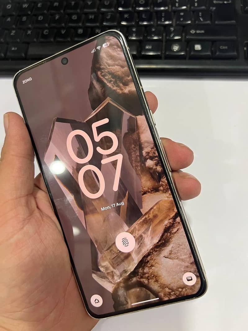 Google Pixel 8 Pro 2
