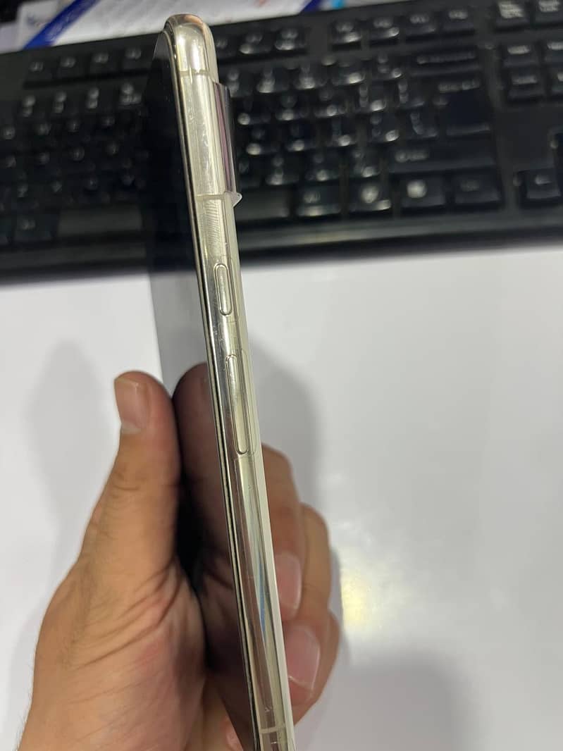 Google Pixel 8 Pro 6