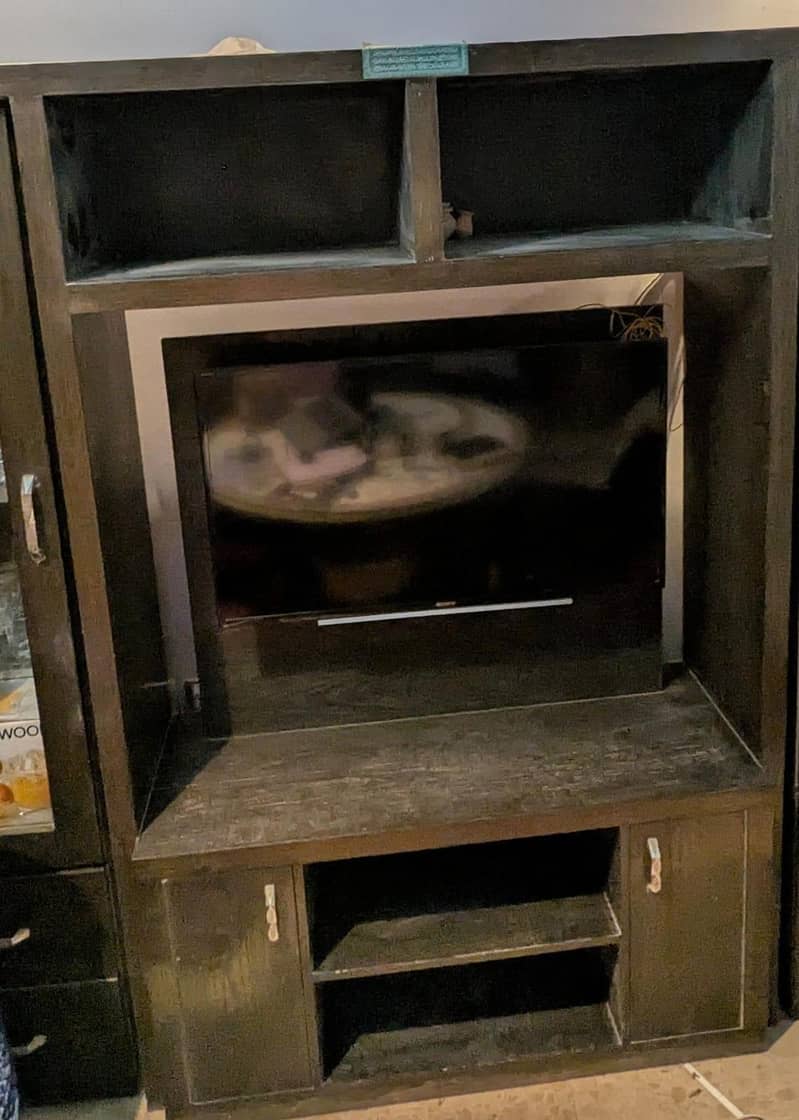 Tv divider 2