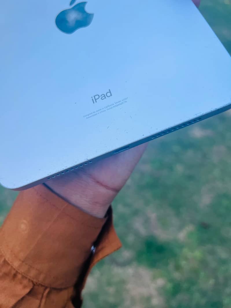 Ipad mini 6 with box 7