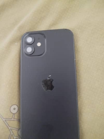 Apple iPhone 12