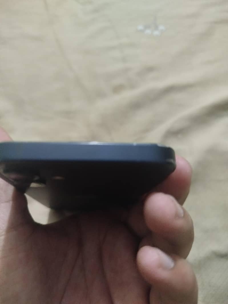 Apple iPhone 12 3