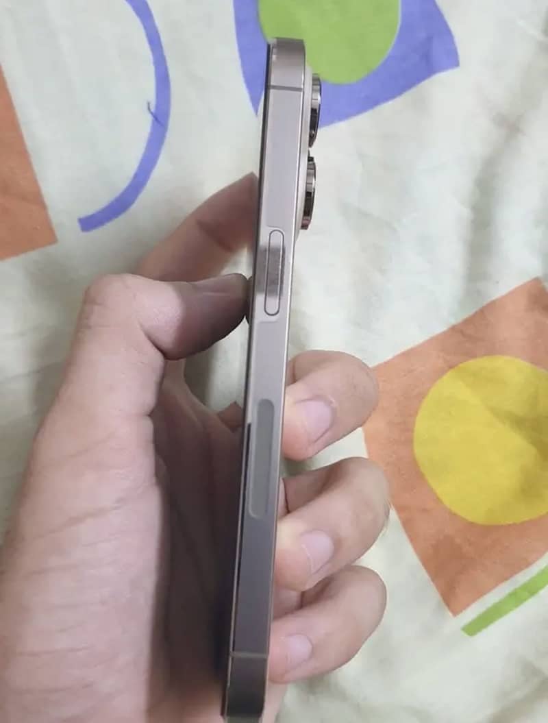 Apple iPhone 14 Pro 3